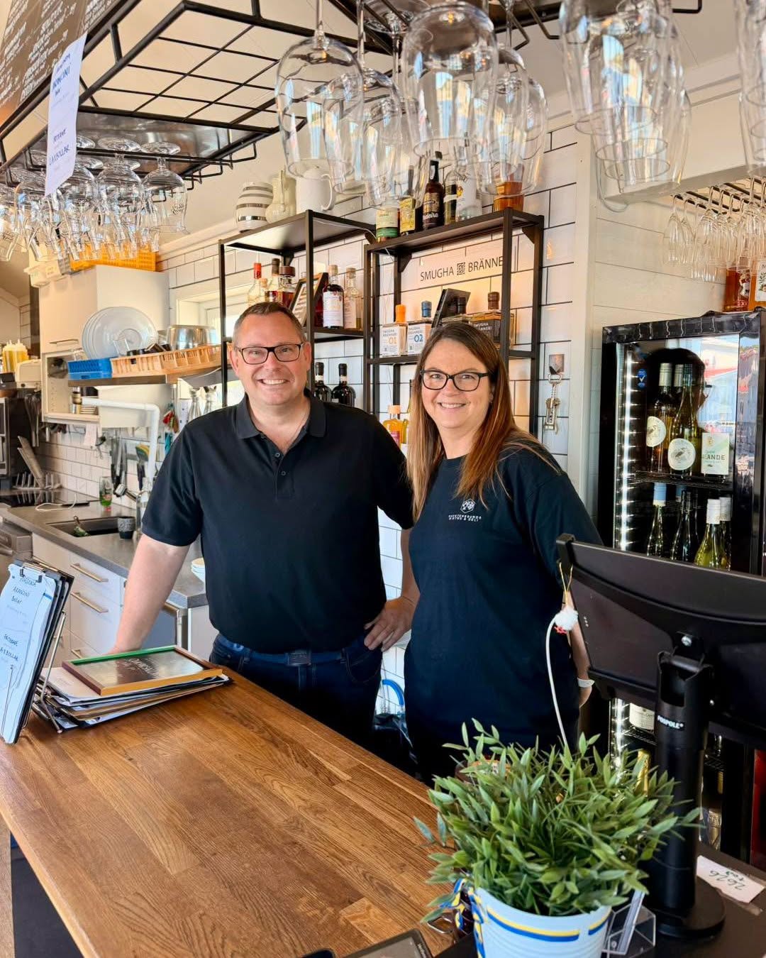 Nichlas Sandberg och Linda Berger på Havstenssunds Bistro och Deli